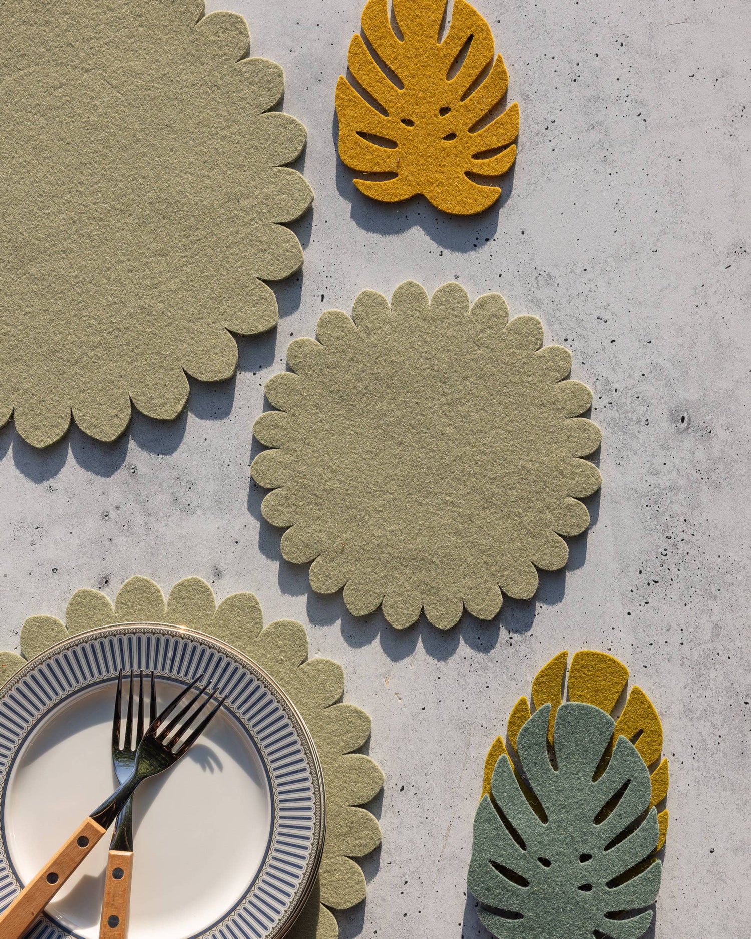 Crest Merino Wool Trivet - Dew