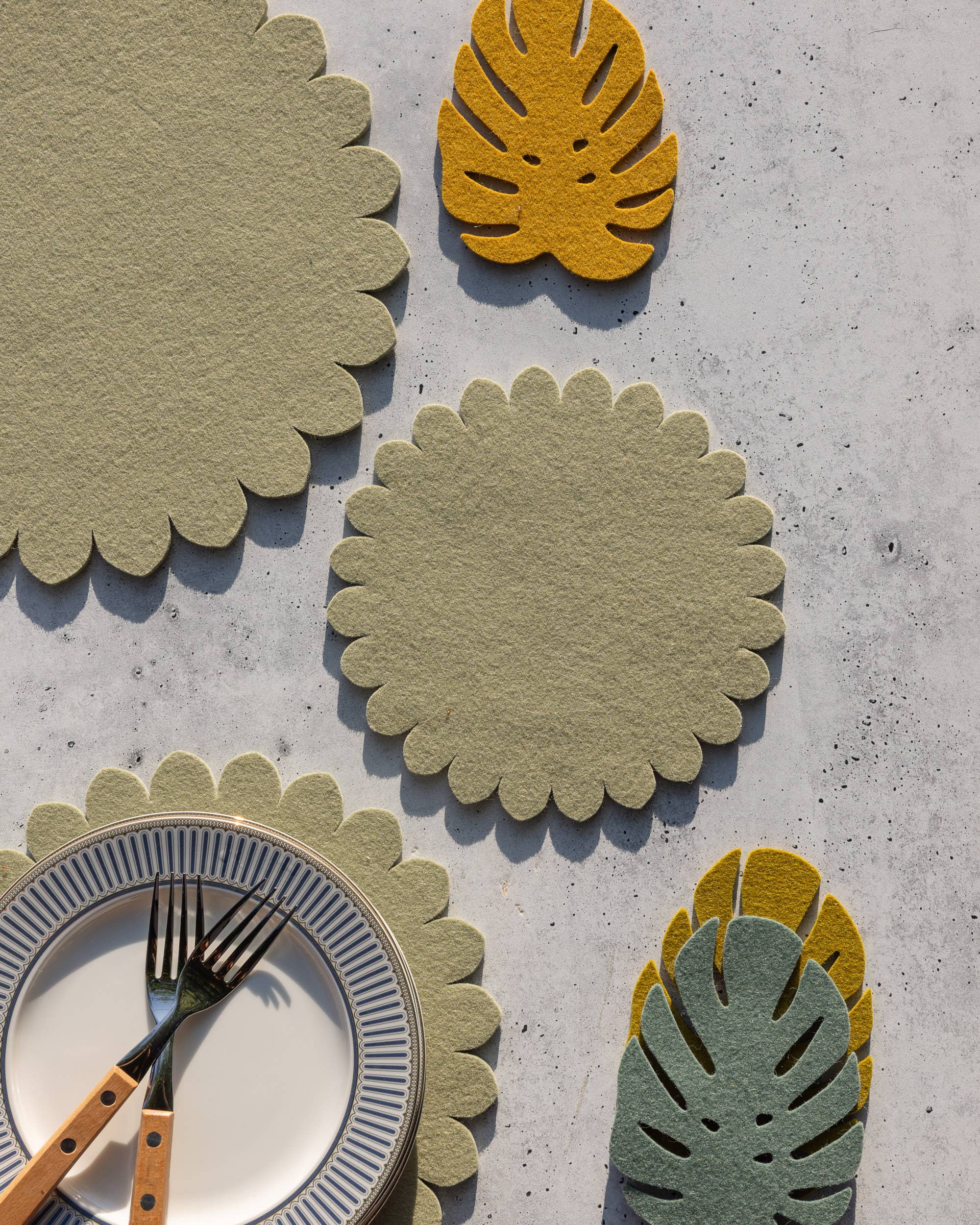 Crest Merino Wool Trivet - Dew