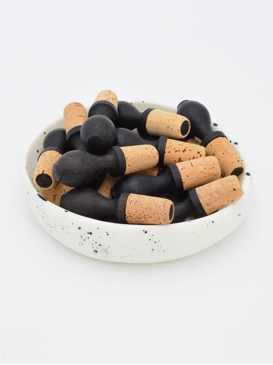 Oak Wine Stopper: Black