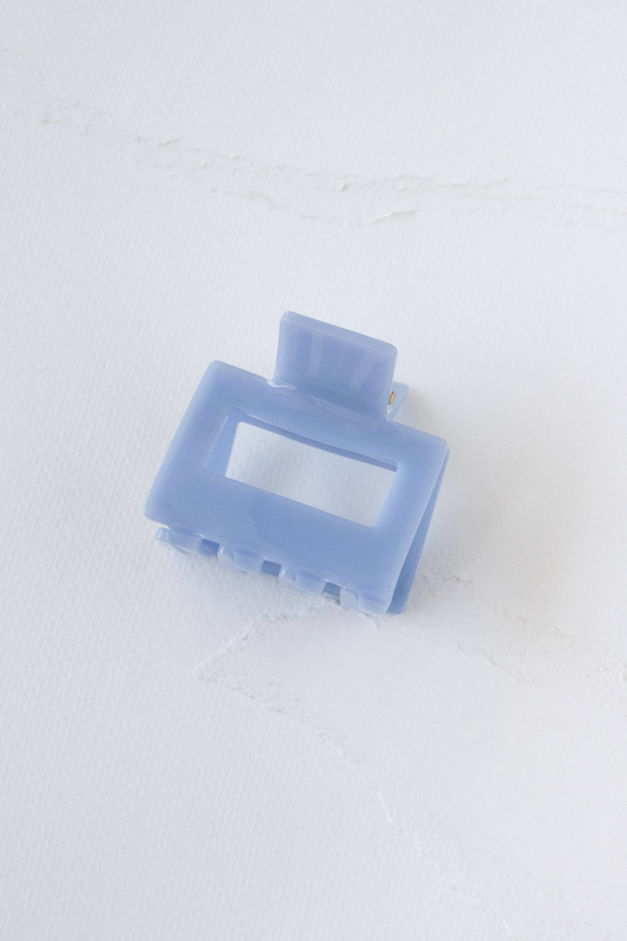 Kylie Hair Clip: Blueberry