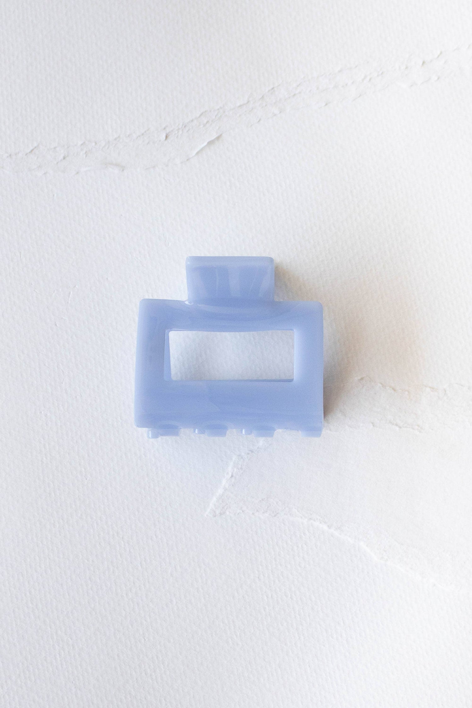 Kylie Hair Clip: Blueberry