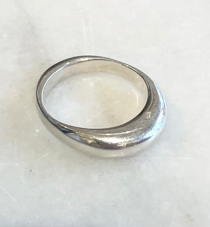 Egg Ring - Silver